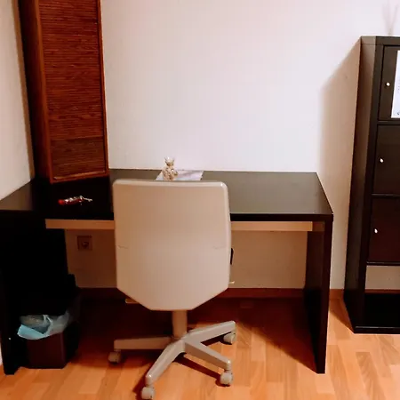 Zentrale - Gemeinschaftskueche & Badezimmer - Free Wifi * Halle (Saale)