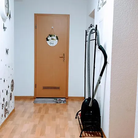 Casa de hóspedes Zentrale - Gemeinschaftskueche & Badezimmer - Free Wifi *